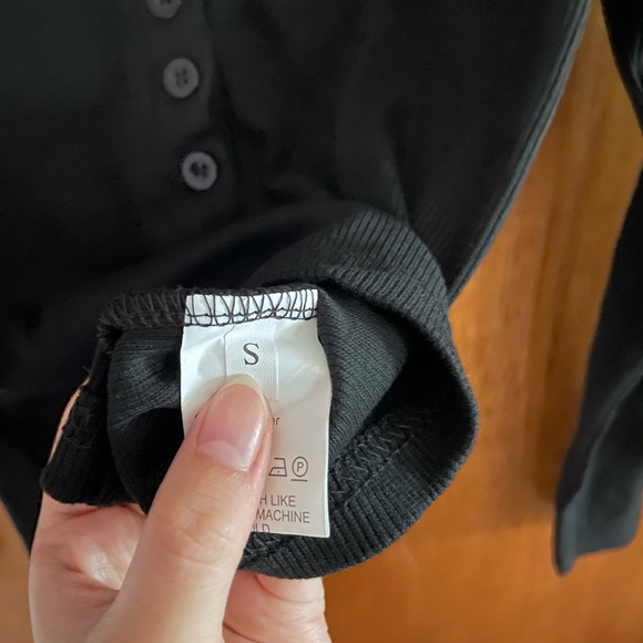 Unbranded U neck long sleeve top - Picture 4 of 5